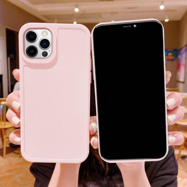 Silicon case rosado 12/12 pro - Imagen 3