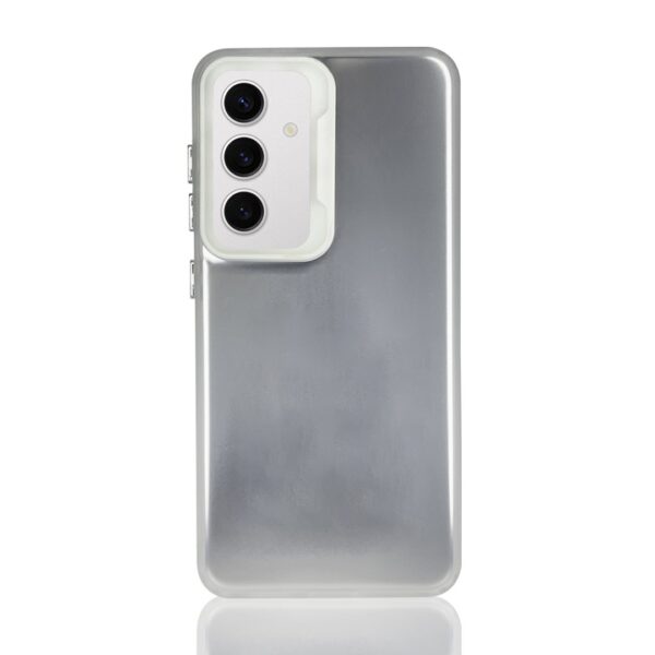 Phantom White case