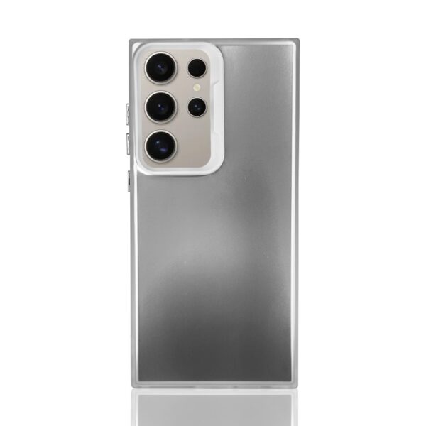 Phantom White case