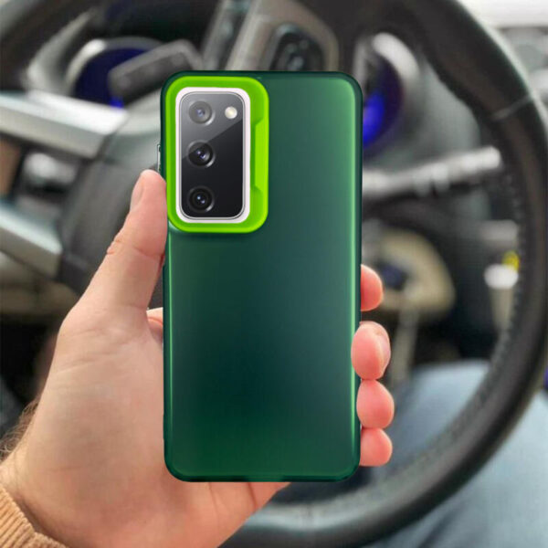 Phantom Green case - Imagen 2