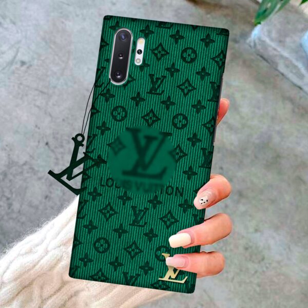 Vuitton verde