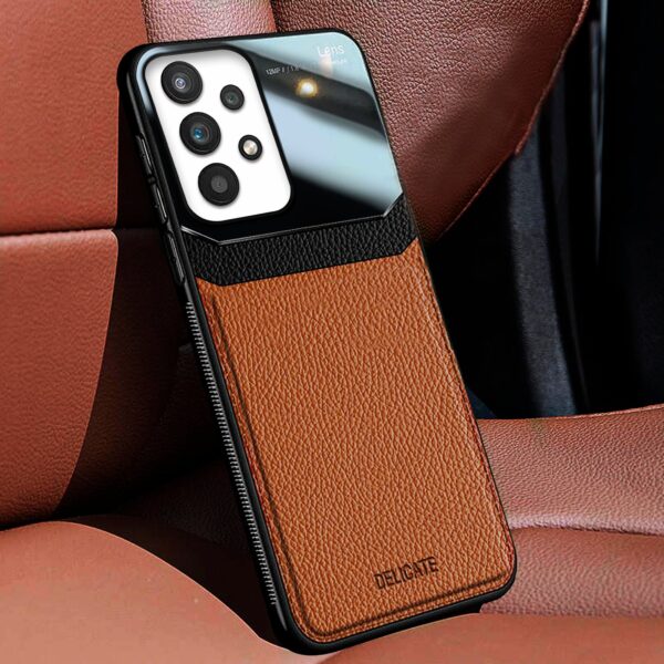 Hybrid Leather café