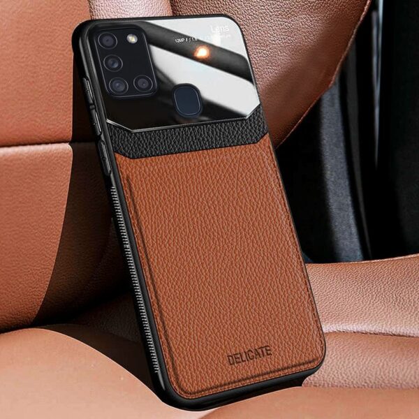 Hybrid Leather café